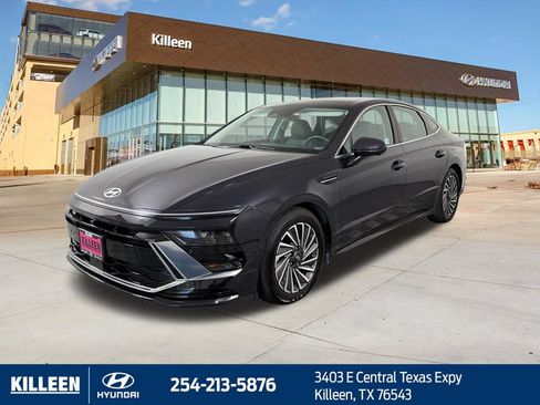 Used 2024 Hyundai Sonata Limited FWD image 3