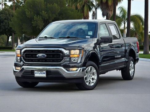 Used 2023 Ford F150 XLT image 2