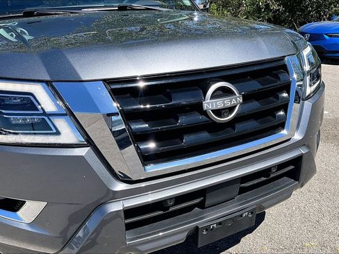Used 2022 Nissan Armada Platinum w/ Captain's Chairs Package AWD/4WD image 39