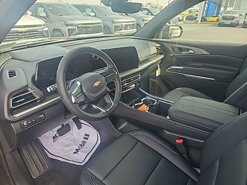 New 2026 Chevrolet Traverse LT image 13