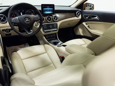 Used 2018 Mercedes-Benz GLA 250 4MATIC image 20