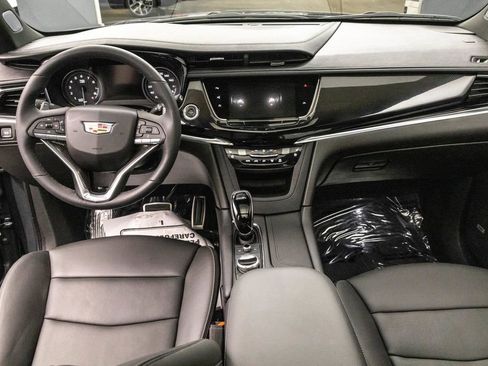 Used 2023 Cadillac XT6 Sport w/ Technology Package image 26