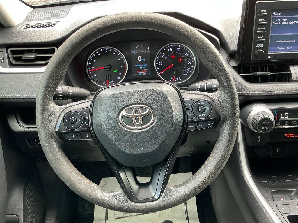 Used 2021 Toyota RAV4 XLE FWD image 17