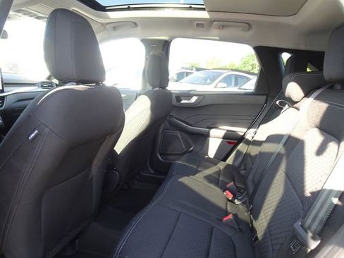 New 2024 Ford Escape Active w/ Tech Pack #2 AWD/4WD image 17