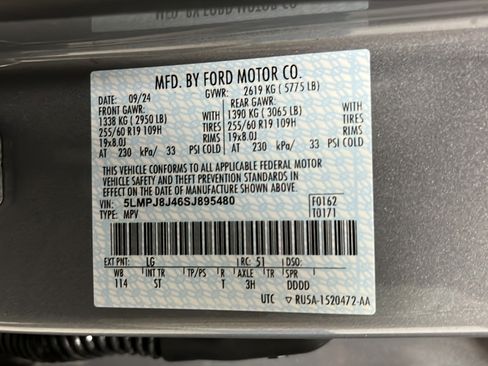 Used 2025 Lincoln Nautilus Premier w/ Equipment Group 102A AWD/4WD image 31
