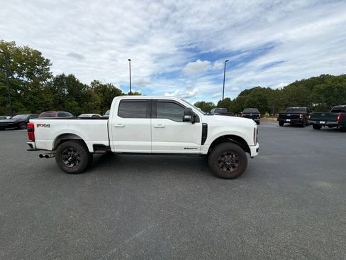 Used 2024 Ford F250 Lariat w/ Lariat Ultimate Package AWD/4WD image 14