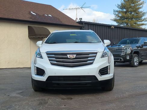 Used 2017 Cadillac XT5 Luxury w/ Driver Awareness Package image 2