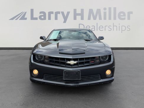 Used 2011 Chevrolet Camaro SS w/ LPO, Ground Effects Package RWD image 8