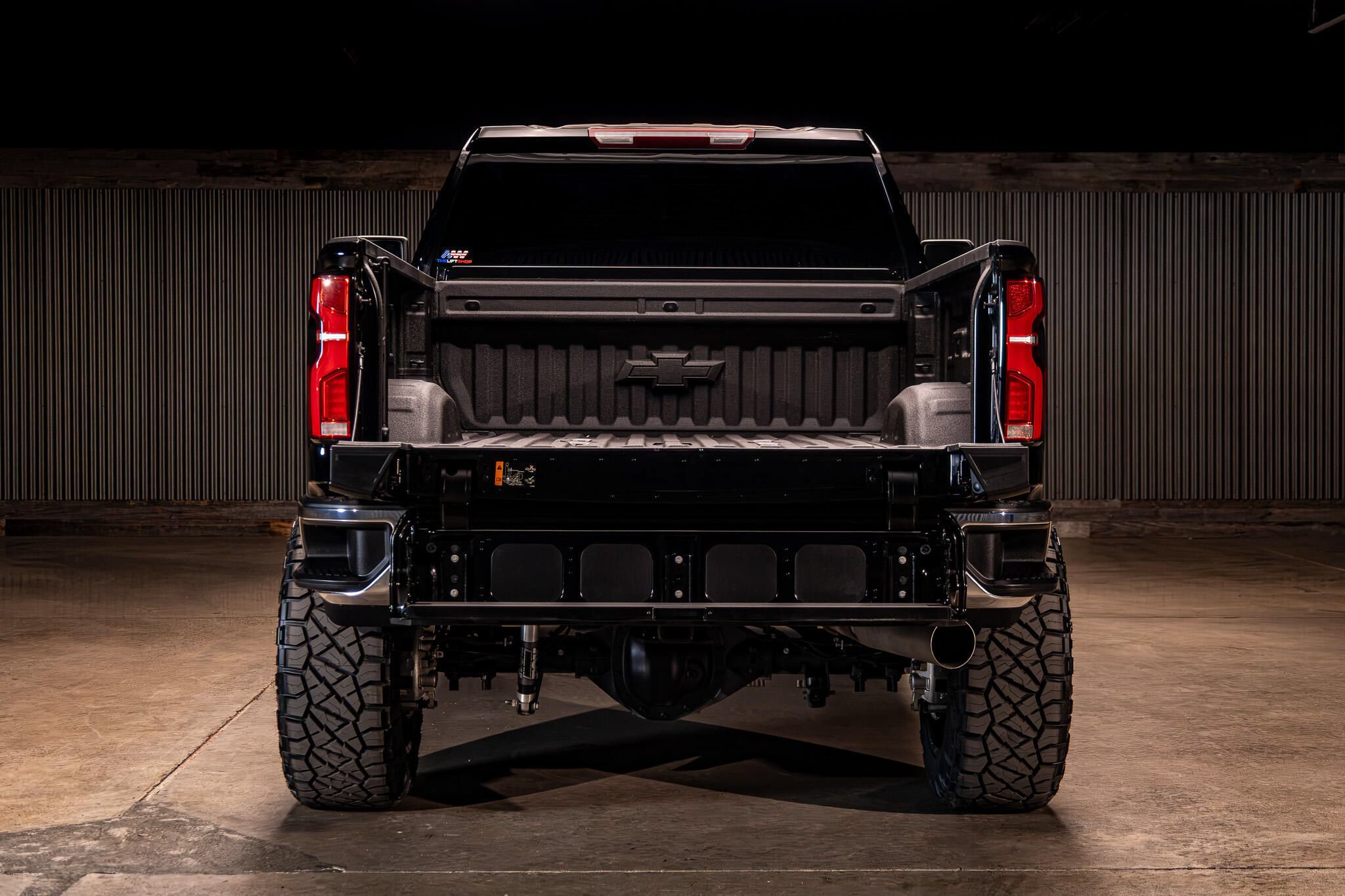 Used 2024 Chevrolet Silverado 2500 LTZ w/ LTZ Convenience Package AWD/4WD image 9