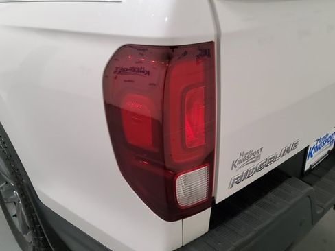 Used 2023 Honda Ridgeline RTL-E image 11