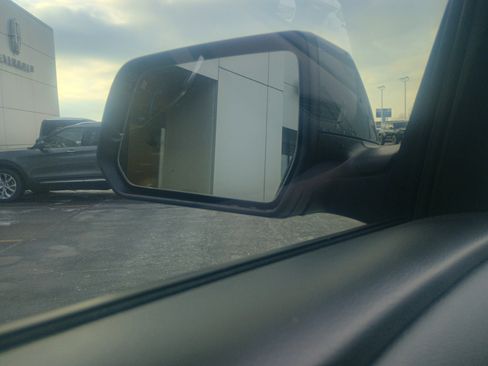 Used 2023 Chevrolet Traverse RS w/ LPO, Floor Liner Package image 23