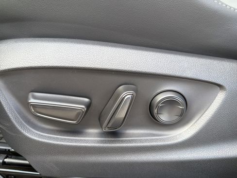 New 2026 Toyota Crown XLE image 10