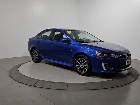 Used 2017 Mitsubishi Lancer ES image 7