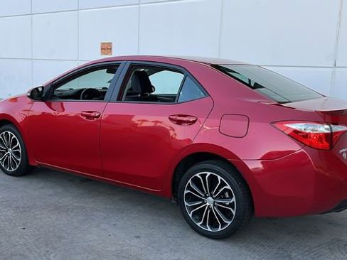 Used 2015 Toyota Corolla S FWD image 4