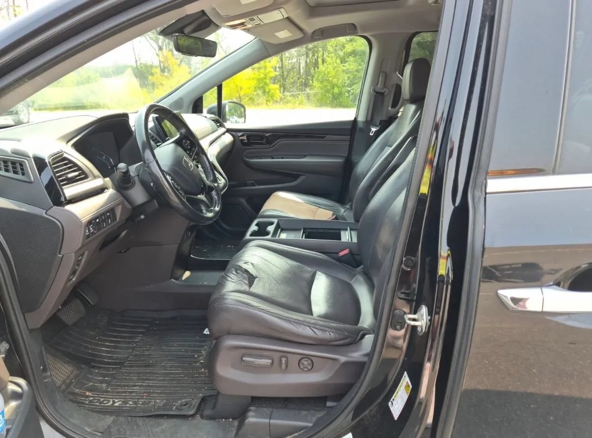 Used 2018 Honda Odyssey Elite image 5