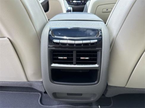 New 2025 Cadillac XT5 Premium Luxury image 16