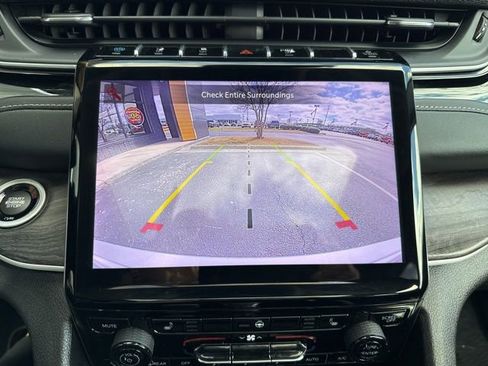 Used 2024 Jeep Grand Cherokee Limited 4xe image 20