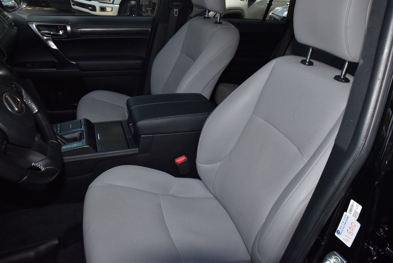 Used 2023 Lexus GX 460 w/ Black Line Special Edition AWD/4WD image 33