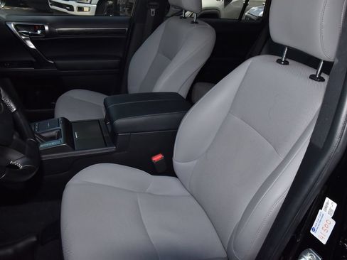 Used 2023 Lexus GX 460 w/ Black Line Special Edition AWD/4WD image 33