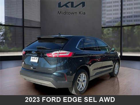 Used 2023 Ford Edge SEL image 3
