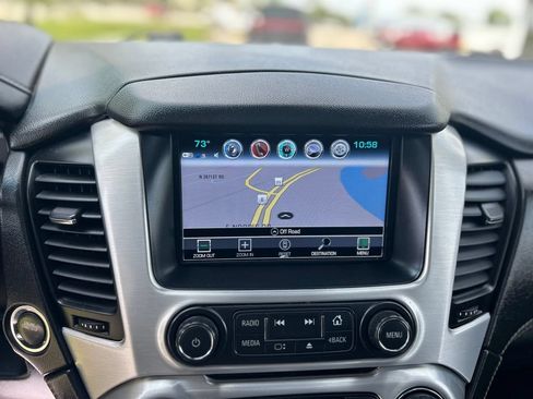 Used 2019 GMC Yukon XL SLT w/ Open Road Package AWD/4WD image 14