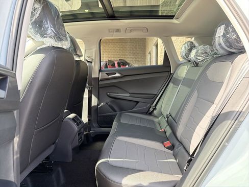 New 2026 Volkswagen Taos SE image 14