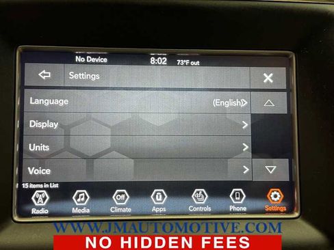 Used 2021 Jeep Grand Cherokee Laredo AWD/4WD image 27