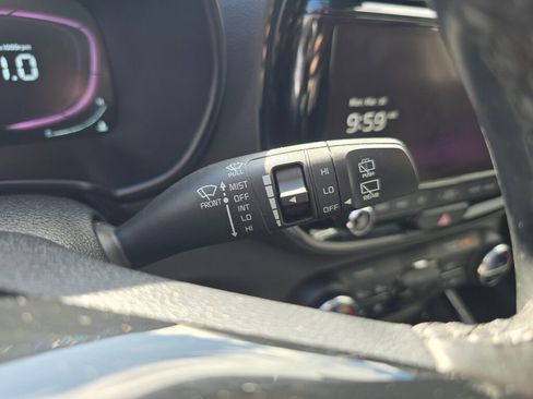 Used 2023 Kia Soul EX image 24