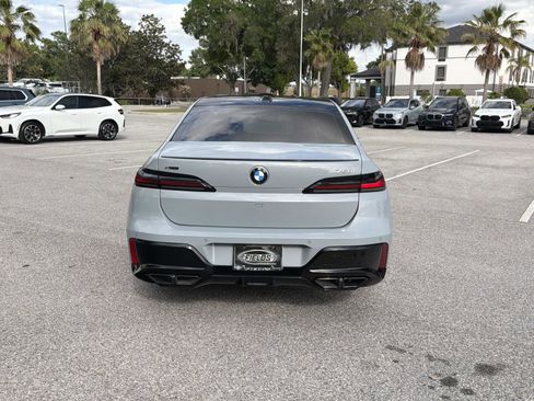 Certified 2025 BMW 760i xDrive AWD/4WD image 5
