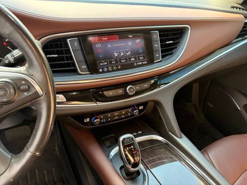 Used 2021 Buick Enclave Avenir w/ Avenir Technology Package FWD image 11