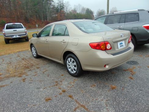 Used 2009 Toyota Corolla image 3