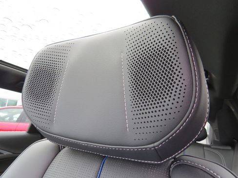 New 2025 Cadillac Lyriq Sport image 20