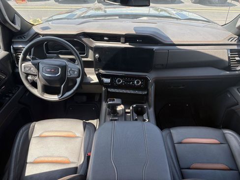 Used 2025 GMC Sierra 1500 AT4 AWD/4WD image 13