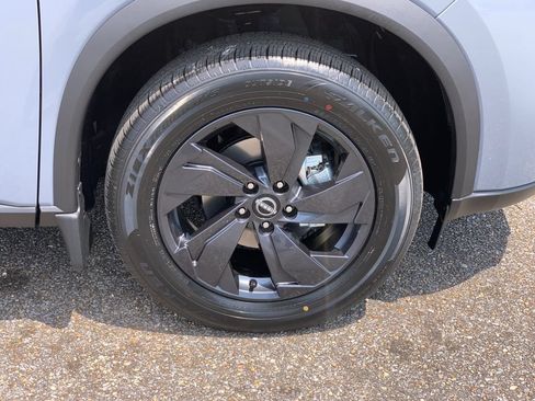 New 2026 Nissan Rogue SV FWD image 8
