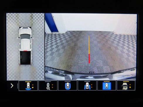 Used 2021 GMC Sierra 2500 Denali w/ Denali Black Diamond Edition image 16