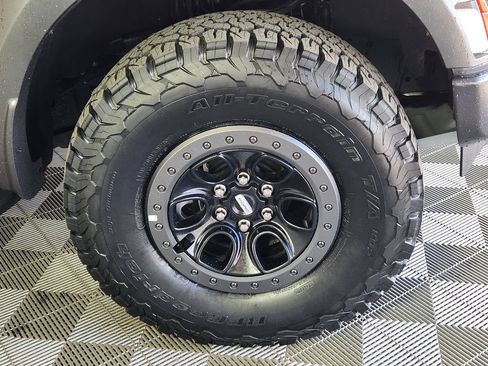 Used 2023 Ford F150 Raptor AWD/4WD image 9
