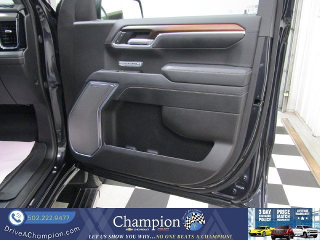 Used 2025 GMC Sierra 1500 Denali w/ Denali Reserve Package AWD/4WD image 55