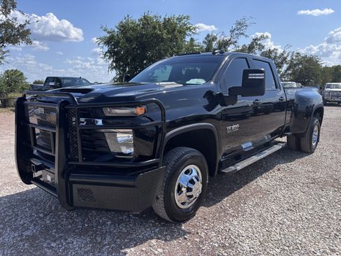 Used 2025 Chevrolet Silverado 3500 LT w/ Texas Edition AWD/4WD image 1
