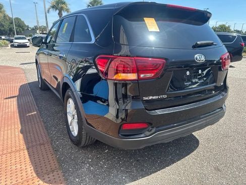 Used 2020 Kia Sorento LX FWD image 19
