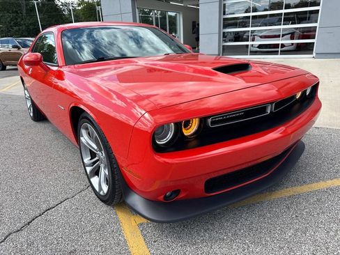 Used 2020 Dodge Challenger R/T w/ Cold Weather Group RWD image 76