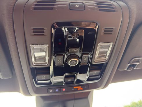 Used 2025 Cadillac Escalade Premium Luxury w/ Touring Package AWD/4WD image 31