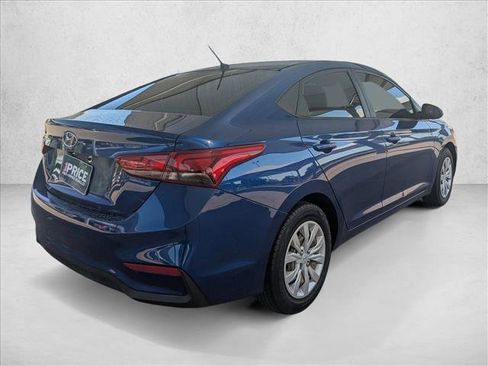 Used 2021 Hyundai Accent SE FWD image 5
