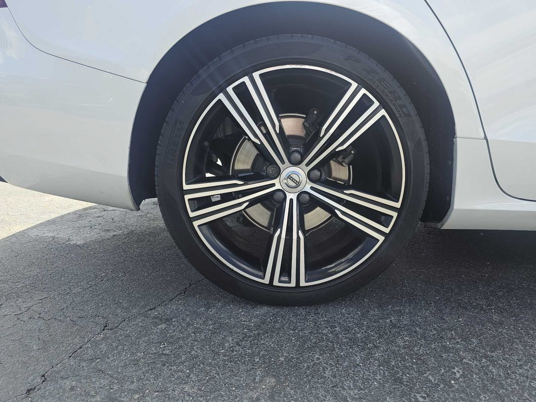 Used 2020 Volvo S60 T5 Inscription FWD image 7