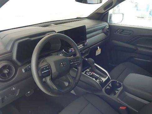 New 2026 Chevrolet Colorado Trail Boss AWD/4WD image 2