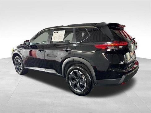 Used 2025 Nissan Rogue SV AWD/4WD image 7