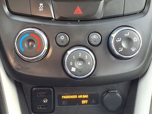 Certified 2022 Chevrolet Trax LS w/ Tint and Cruise Package image 18