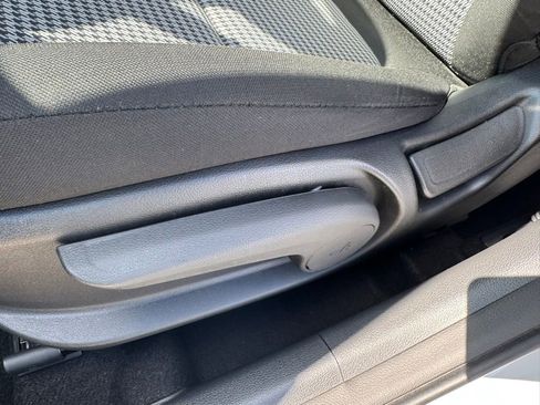 Used 2020 Hyundai Kona SE w/ Cargo Package image 23