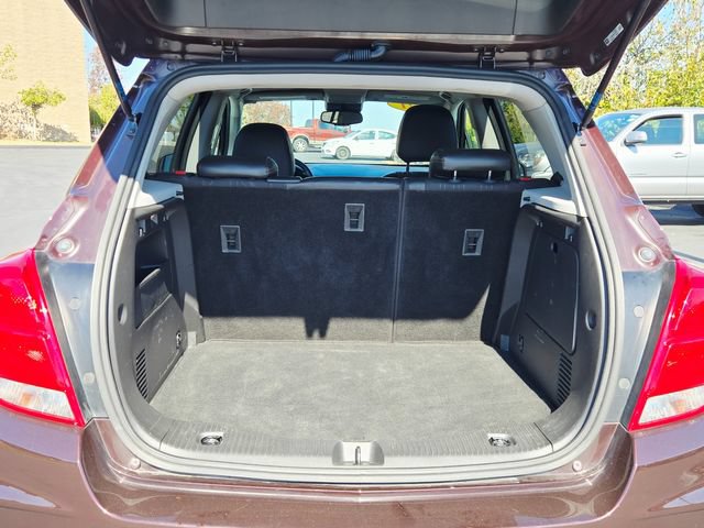 Used 2021 Chevrolet Trax LT w/ LT Convenience Package FWD image 9