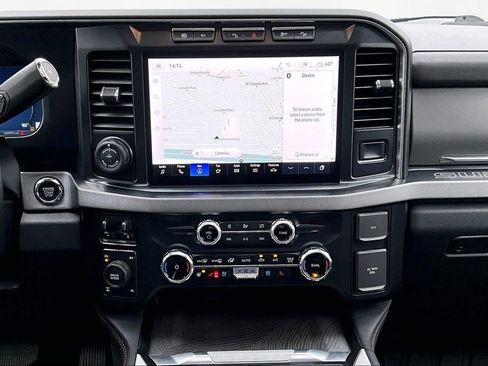 Used 2024 Ford F250 Platinum image 11