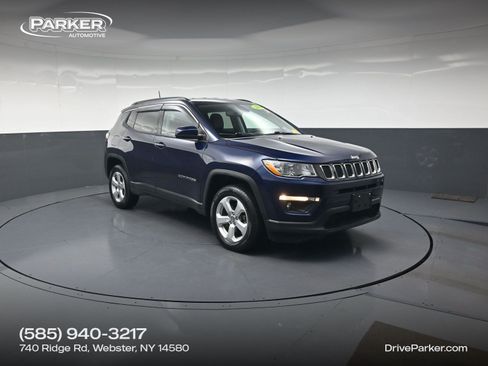 Used 2018 Jeep Compass Latitude AWD/4WD image 1